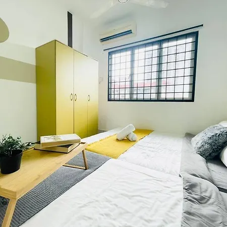 8 Pax Homestay Near Axiata Arena & Pavilion 2 Kuala Lumpur Bagian luar foto