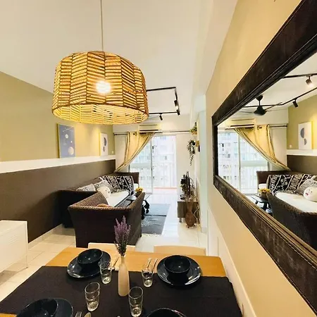 8 Pax Homestay Near Axiata Arena & Pavilion 2 Kuala Lumpur Bagian luar foto